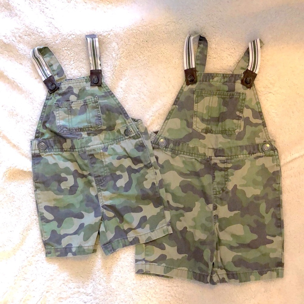 Set of 2 Matching camo shortalls